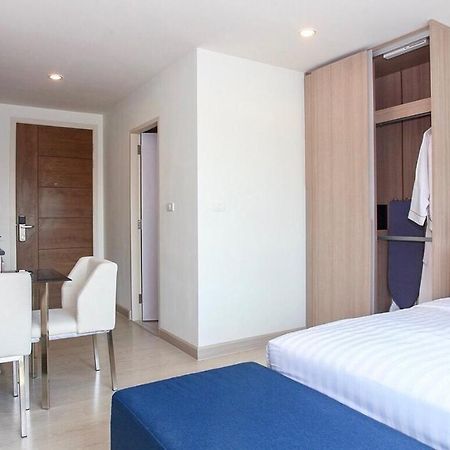 Niche Mono Sukhumvit 50 By Ariva Hotell Bangkok Exteriör bild