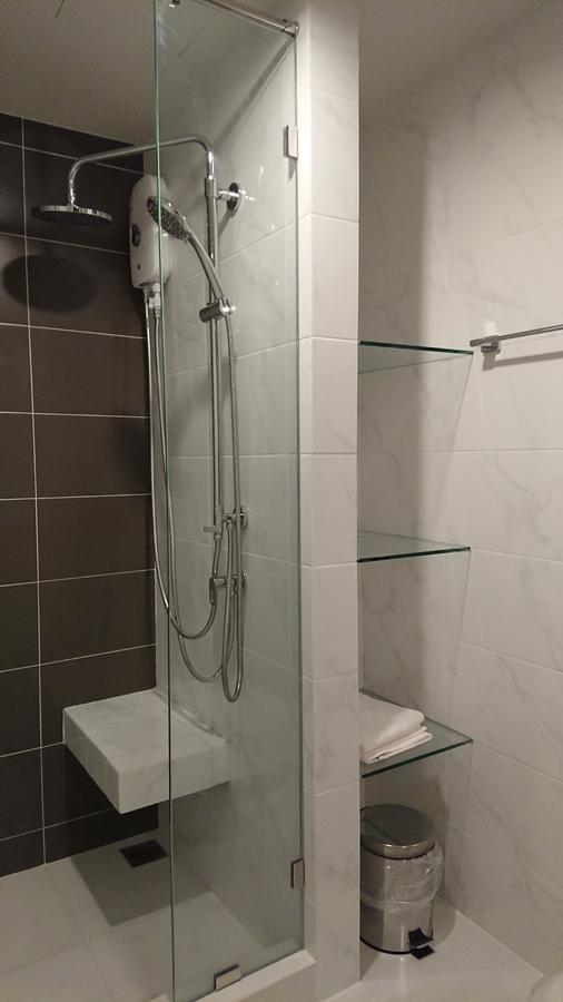 Niche Mono Sukhumvit 50 By Ariva Hotell Bangkok Exteriör bild