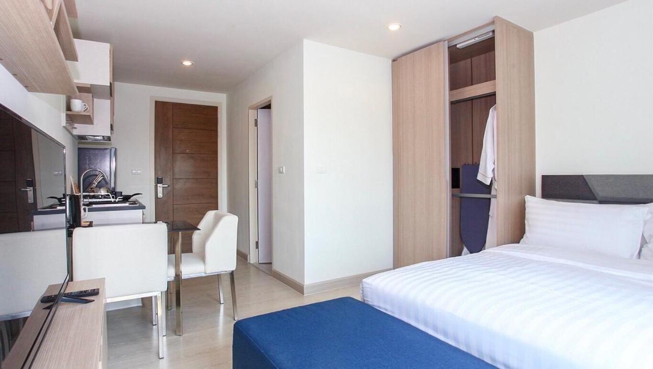 Niche Mono Sukhumvit 50 By Ariva Hotell Bangkok Exteriör bild