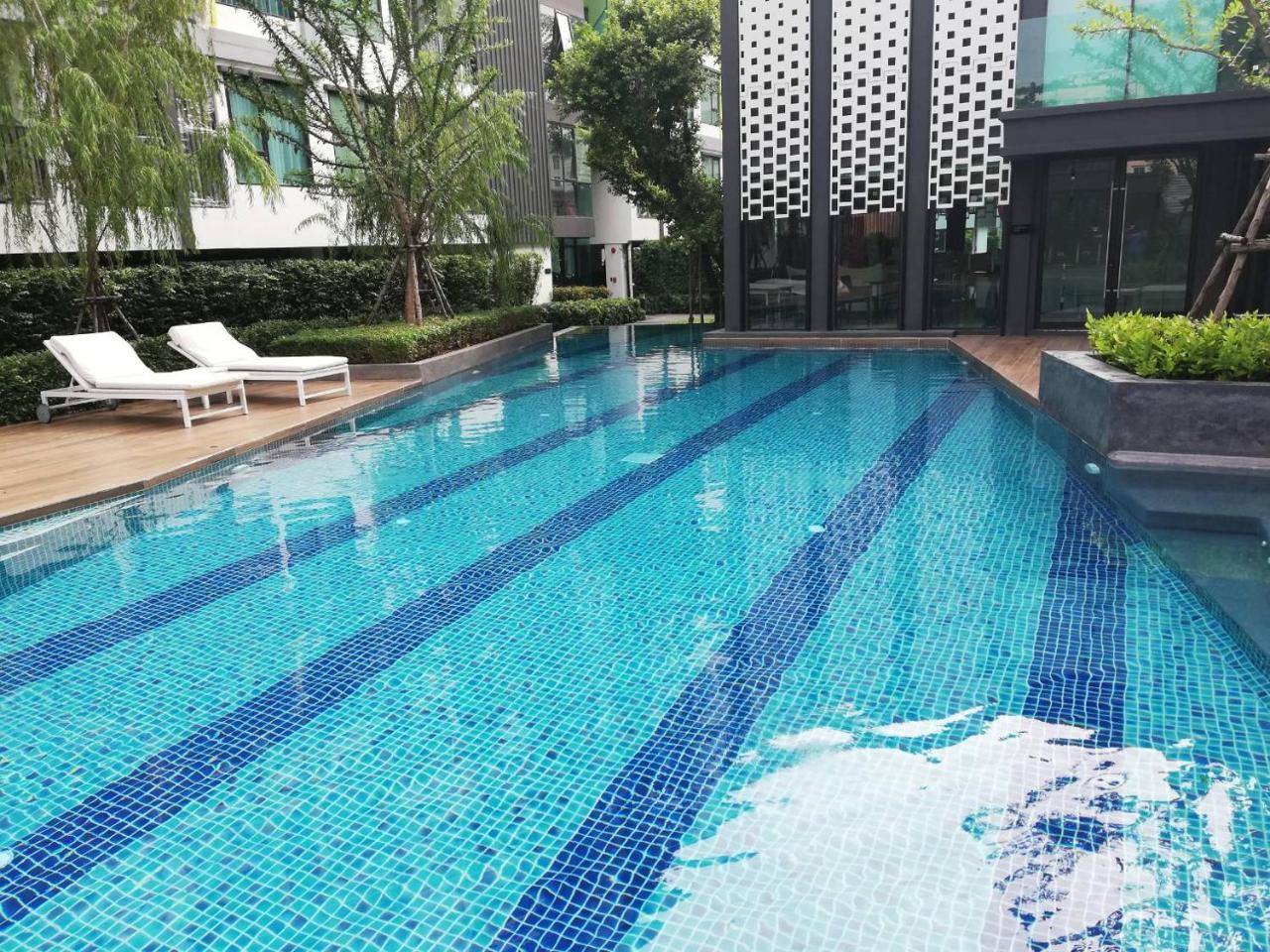 Niche Mono Sukhumvit 50 By Ariva Hotell Bangkok Exteriör bild